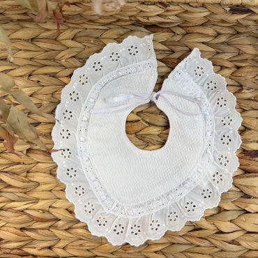 Babero pico Marisa blanco