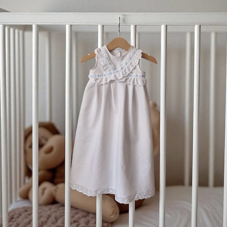 Faldón Maria celeste - Imagen 1