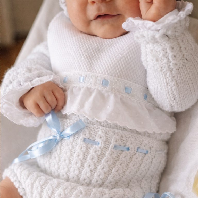 Babero atar Inés celeste - Imagen 1
