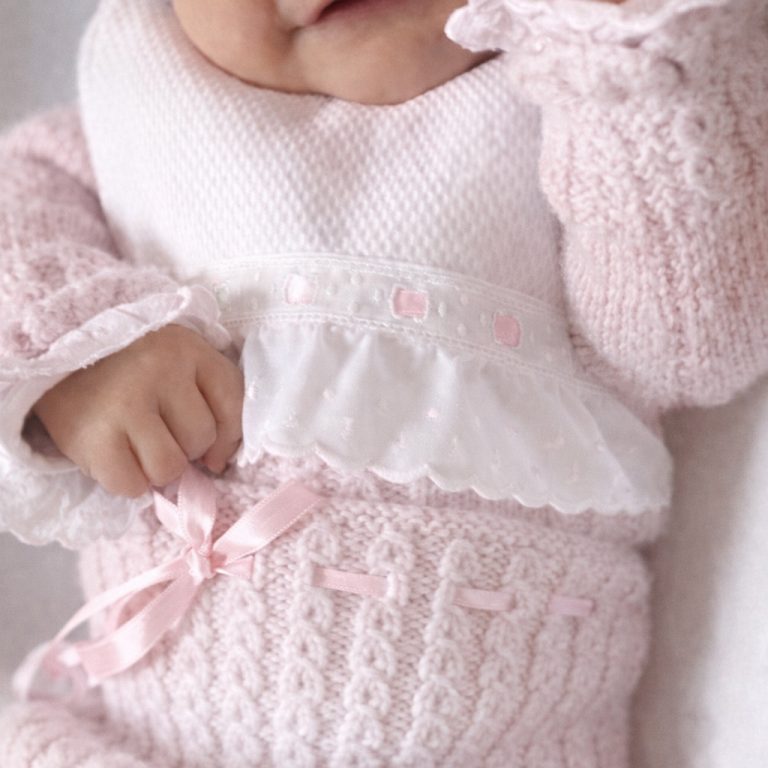 Babero atar Inés rosa - Imagen 1