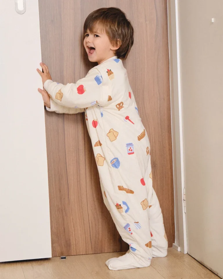 Pijama manta con mangas y calcetines antideslizantes - Good morning- TOG 1 - Imagen 1